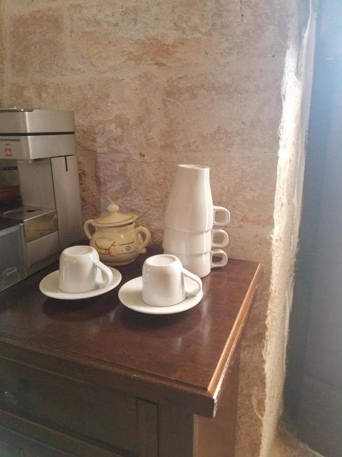 Antico Trullo Immerso Nella Campagna 알베르벨로 외부 사진