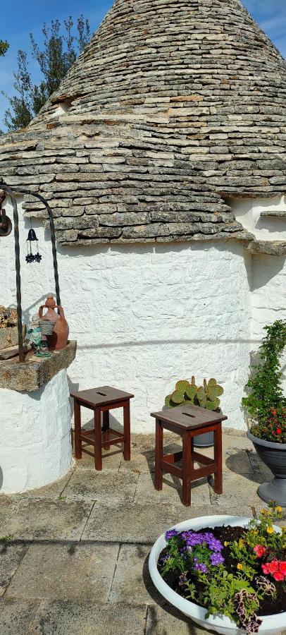 Antico Trullo Immerso Nella Campagna 알베르벨로 외부 사진